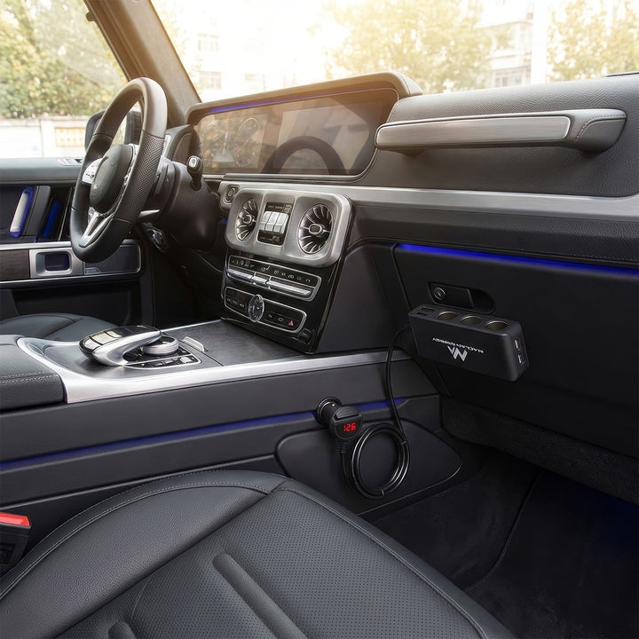 Maclean razdjelnik utičnica za upaljač u automobilu, voltmetr, 3 utičnice za upaljač, 2 prednja priključka 2 x 2,4 A, 2 bočna priključka 2 x 1 A, max. 120 W, crna, gumirana, MCE117