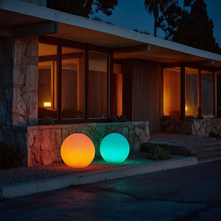 GB167 samostalna solarna vrtna svjetiljka – sfera 30x30x63 cm, šarene LED diode