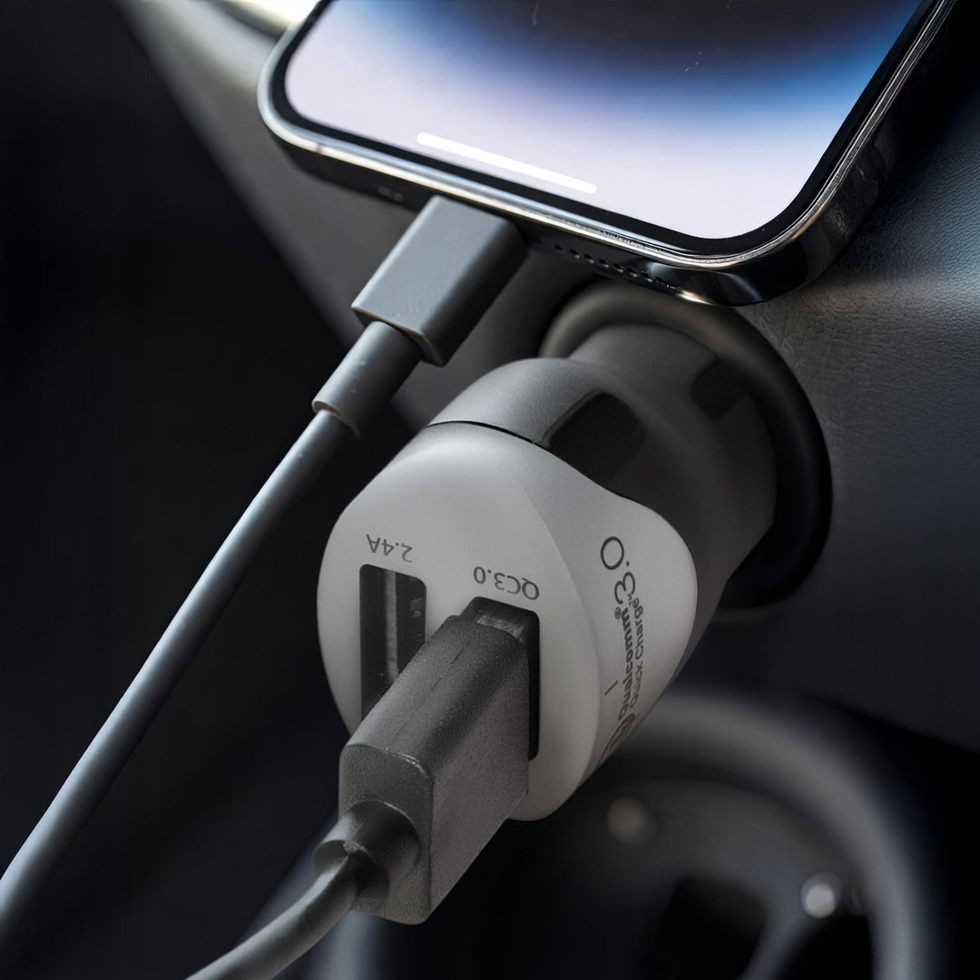 Punjač za automobil, max. 4,8 A, 2x USB, Maclean Energy MCE157, Qualcomm Quick Charge QC 3.0, plus kabel od 1,5 m, srebrena