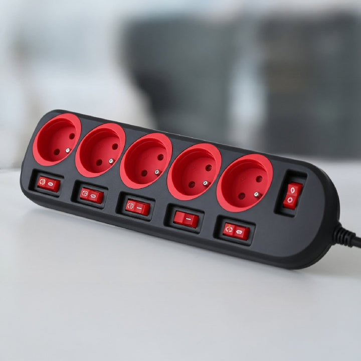 Maclean produžni kabel s 5 utičnica, s prekidačima, 250 VAC/10 A, 1,5 m, MCE204
