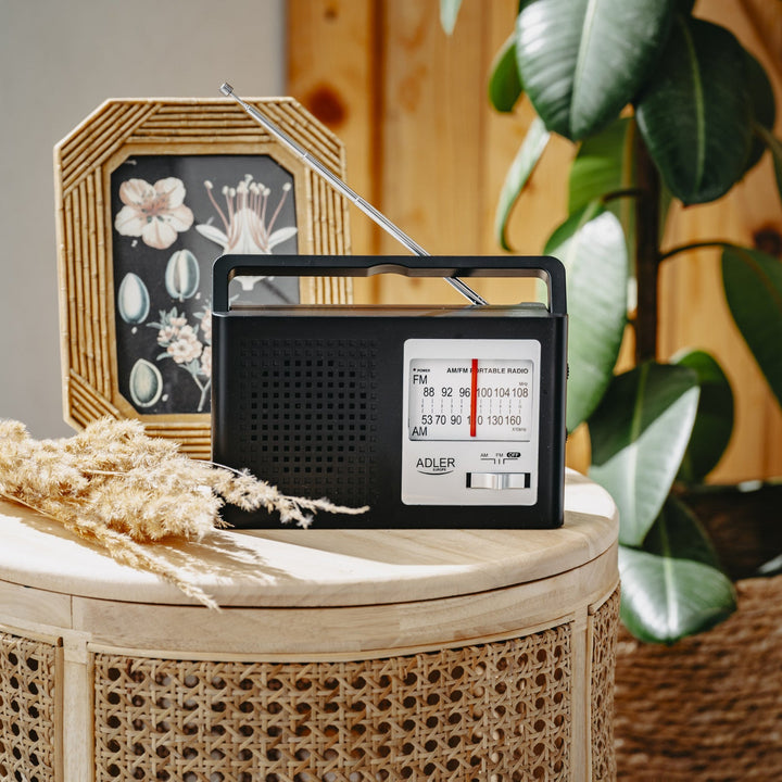 Adler radio, prijenosni, AM i FM, antena, napajanje iz mreže i baterije, AD 1909