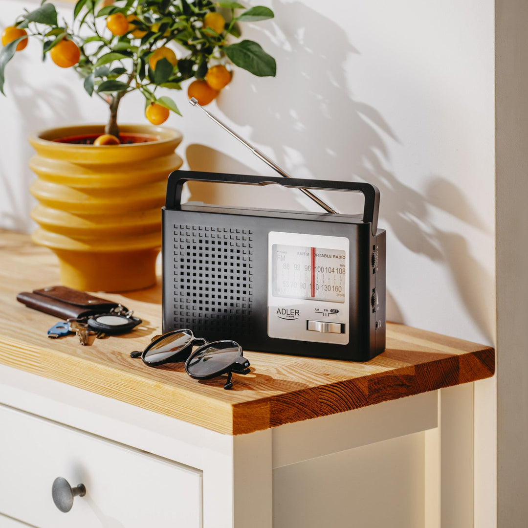 Adler radio, prijenosni, AM i FM, antena, napajanje iz mreže i baterije, AD 1909
