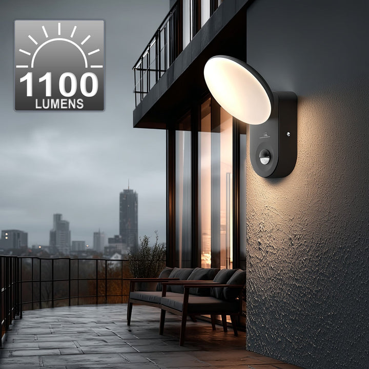 Maclean Energy MCE367 zidna LED lampa s PIR senzorom - PC+ALU, 15W (1100 lm), neutralno bijela 4000 K, IP65, siva