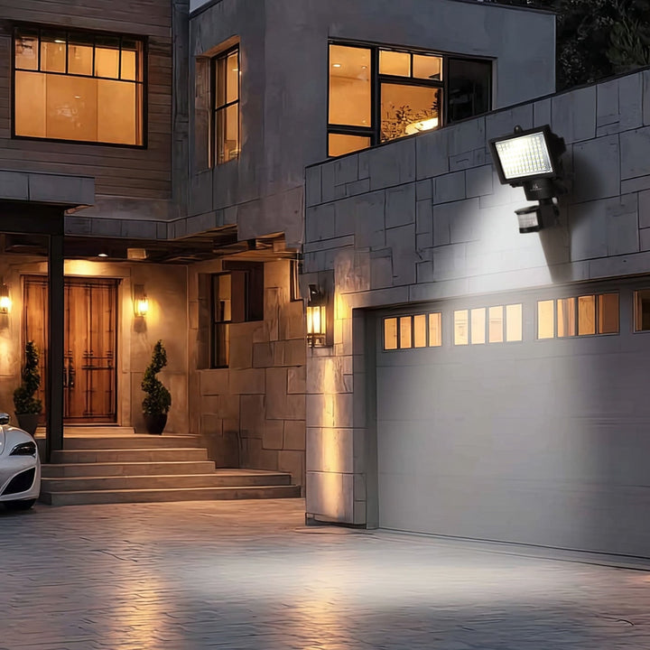 Solarna LED reflektorska svjetiljka s senzorom pokreta Maclean Energy IP44, 6 W, 360 lm, 6000 K hladno bijela, Li-ion baterija 2400 mAh, 5,5 V DC MCE442