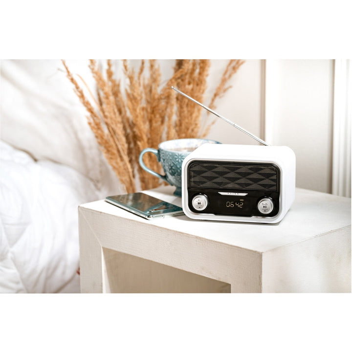 Bluetooth FM radio 1800 mAh SD USB MP3 AUX LCD Adler AD 1185