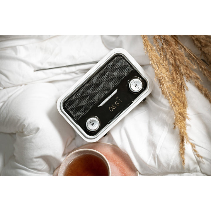 Bluetooth FM radio 1800 mAh SD USB MP3 AUX LCD Adler AD 1185