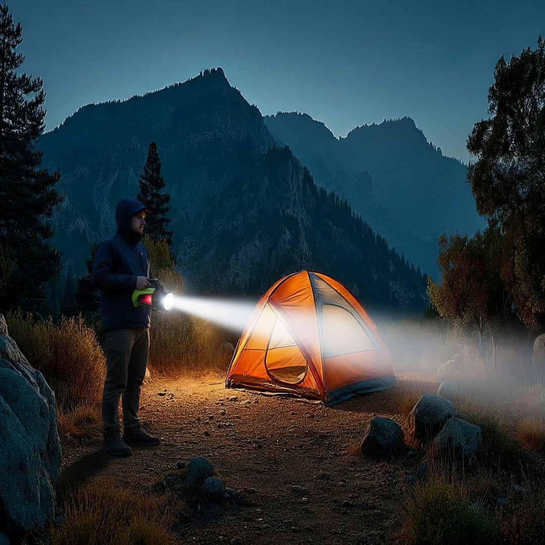 Maclean 3-u-1 LED svjetiljka, funkcija power bank, 3 načina osvjetljenja, 5W XM-L-T6, hladno bijela 6500K, 3,7V 3x18650, 4500mAh, MCE345