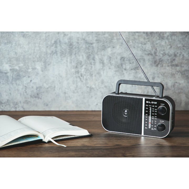 RA6 prijenosni analogni AM/FM radio, na baterije i mrežu Blow