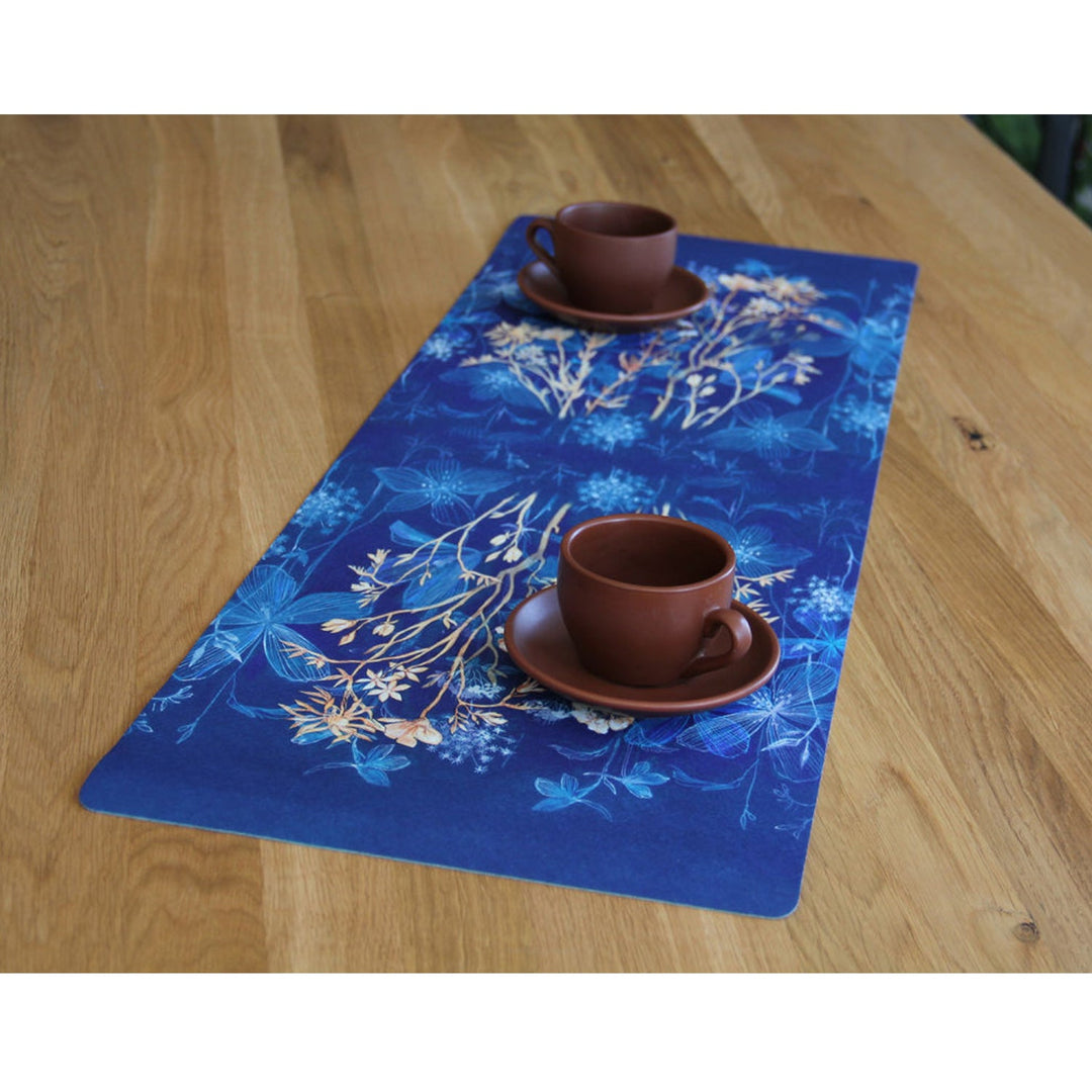 Stolnjak za stol Bertoni, filc, 95x33 cm, uzorak Midnight