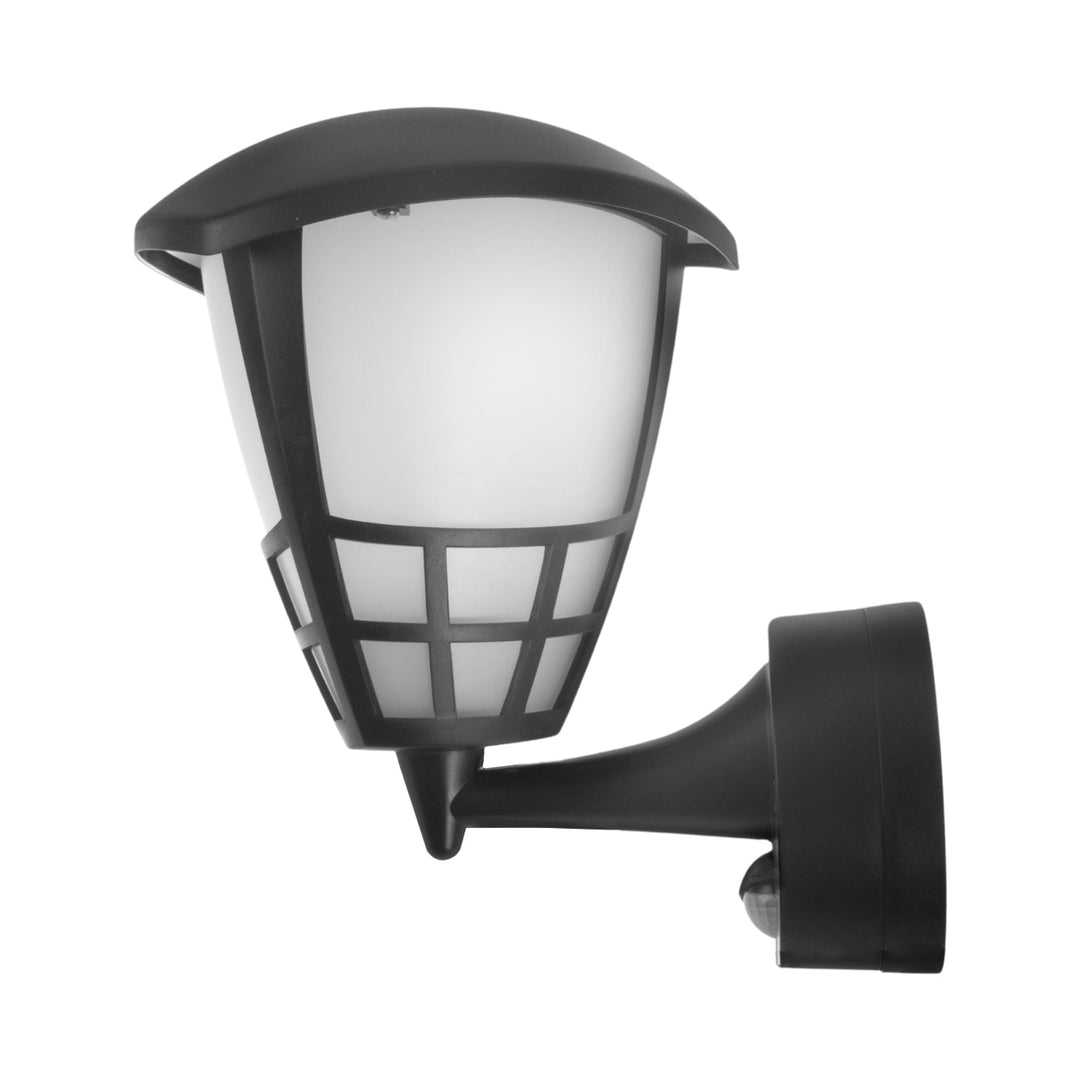 1xE27 zidna lampa s Maclean senzorom, infracrveni senzor, max. opterećenje 60W, IP65, crna boja, MCE518 B + LED žarulja s filamentom E27, 11W 230V Maclean Energy MCE280 WW topla bijela 3000K 1500lm retro Edison dekorativna A60
