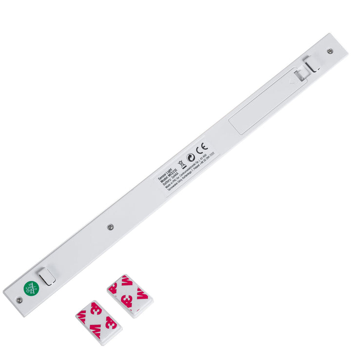 Maclean LED lampa, s pokretnim senzorom pokreta, kukom, ON/OFF/AUTO, temp. 4000 K, domet 3 m, MCE235 + 3x Varta Industrial AAA alkalne baterije