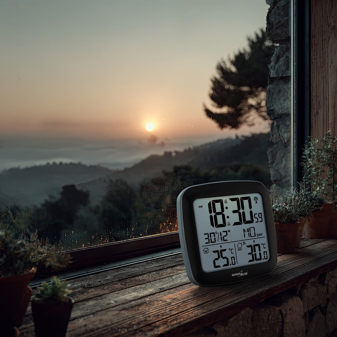 GreenBlue bežična vremenska stanica, s DCF sustavom, kalendar, alarm, GB542 + 4x Varta Industrial AAA alkalne baterije