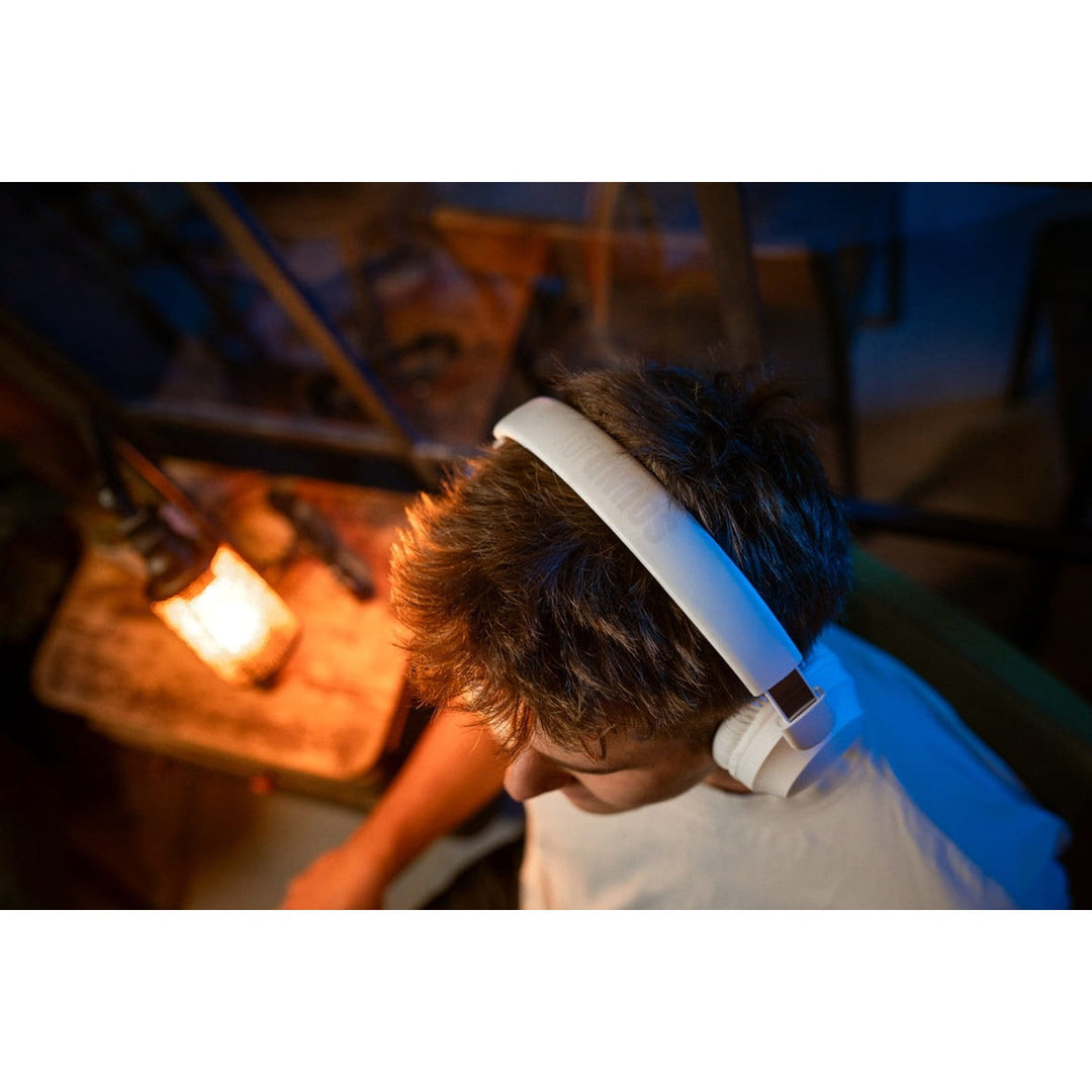 Concept SoundJoy bežične slušalice preko ušiju, do 45 sati reprodukcije, Bluetooth 6.0, brzo punjenje, aktivno poništavanje buke do 18 dB, bijele, HS4081