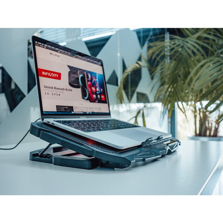 Blow podloga za hlađenje laptopa, četiri ventilatora, crveno pozadinsko osvjetljenje, ugrađeni USB hub