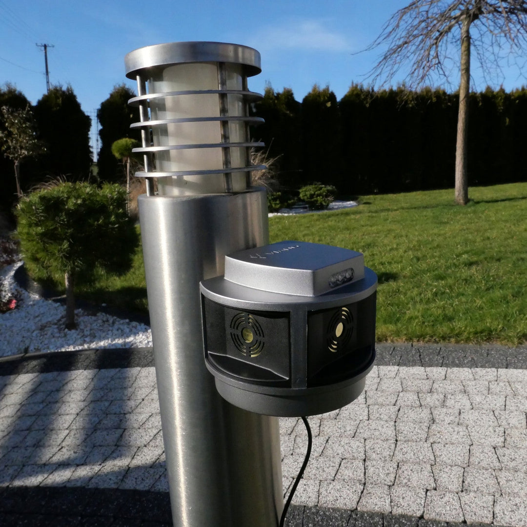 Odbijivač glodara, kunića i miševa Viano, ultrazvučni generator, stroboskopski panel, tri zvučnika, Trio-Strob