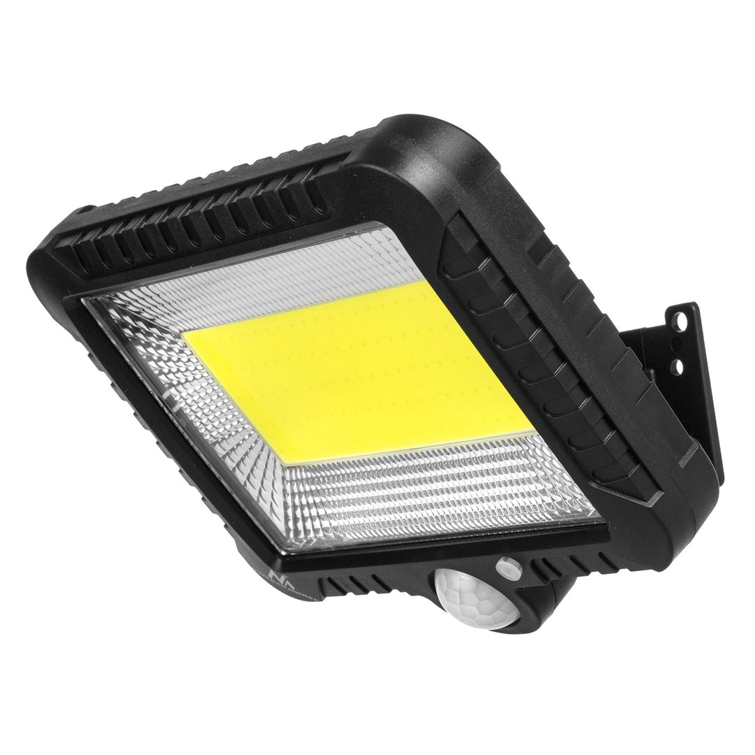 Solarna LED reflektorska svjetiljka s Maclean senzorom pokreta, IP44, 5 W, 400 lm, 6000 K, litijska baterija 1300 mAh, 5,5 V DC MCE438, 4 komada