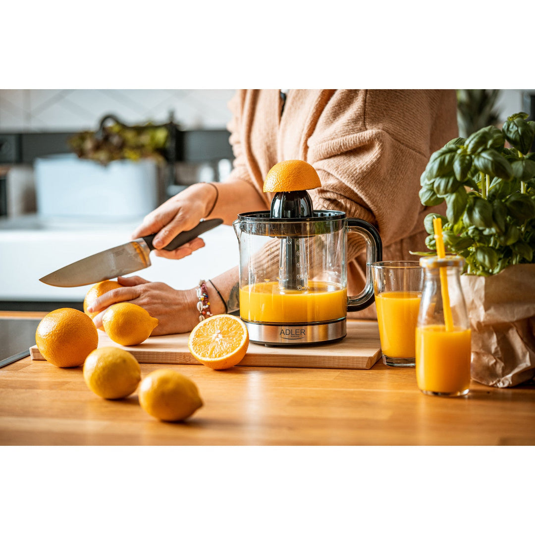 Adler sokovnik za citruse, kapacitet 1,2 l, maksimalna snaga 60 W, crna, AD 4012