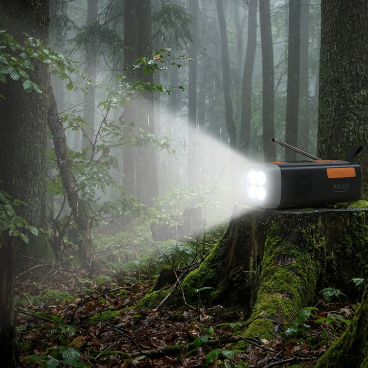 Adler radio za hitne slučajeve sa solarnim panelom, ručnom kurblom i power bankom, Bluetooth 5.0, 4W LED lampa, 4500 mAh, AD 1920