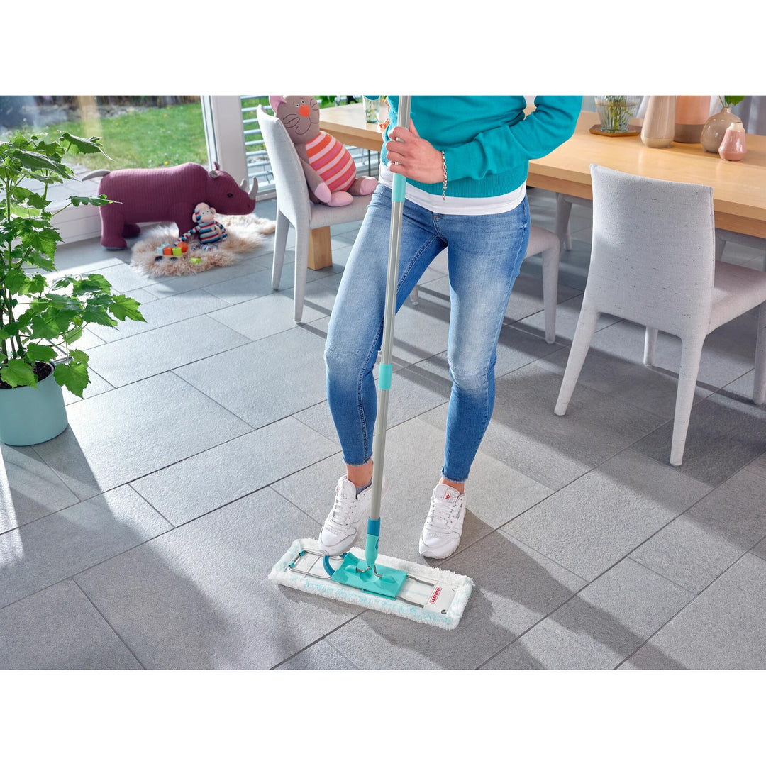 Leifheit Profi set, mop i kanta na kotačima, preša za cijeđenje s nožnom polugom, jednostavno pražnjenje, zapremina 8 l, Micro Duo podloga, 55096