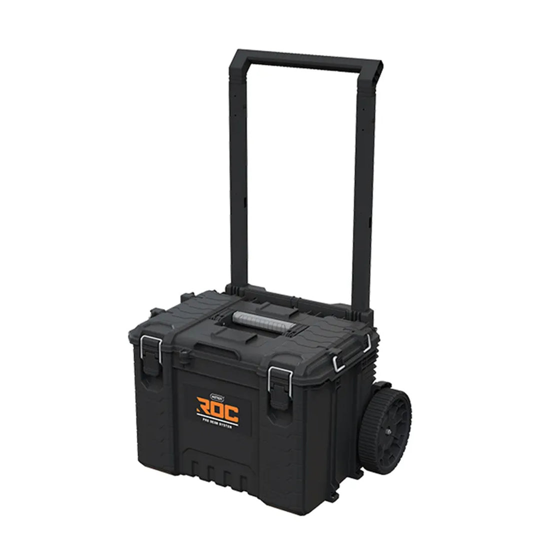 Set od 3 Keter ROC Pro Gear 2.0 kutije za alate, ukupni kapacitet 110 litara, zaštita IP65, odvojiva teleskopska ručka, moguće zaključavanje, 256982