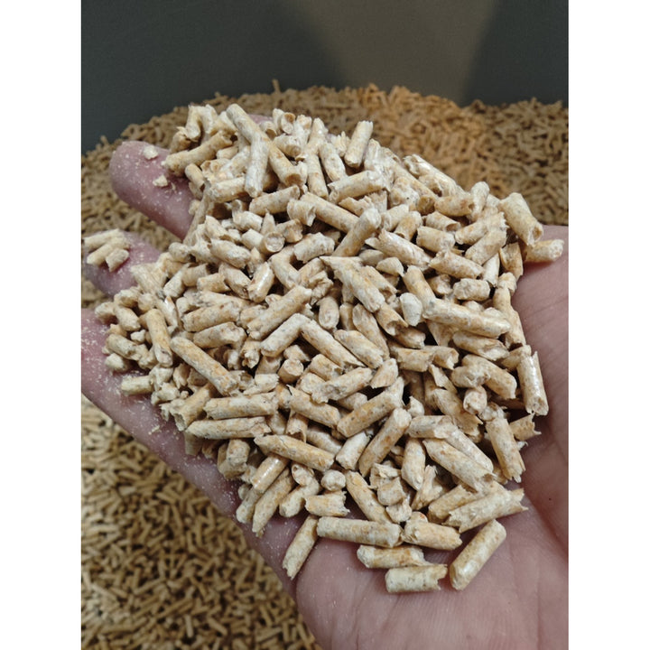 Zgrušavajući mačji pijesak, Animax Golden Line 3 mm, male granule, 2 vrećice od 7 litara