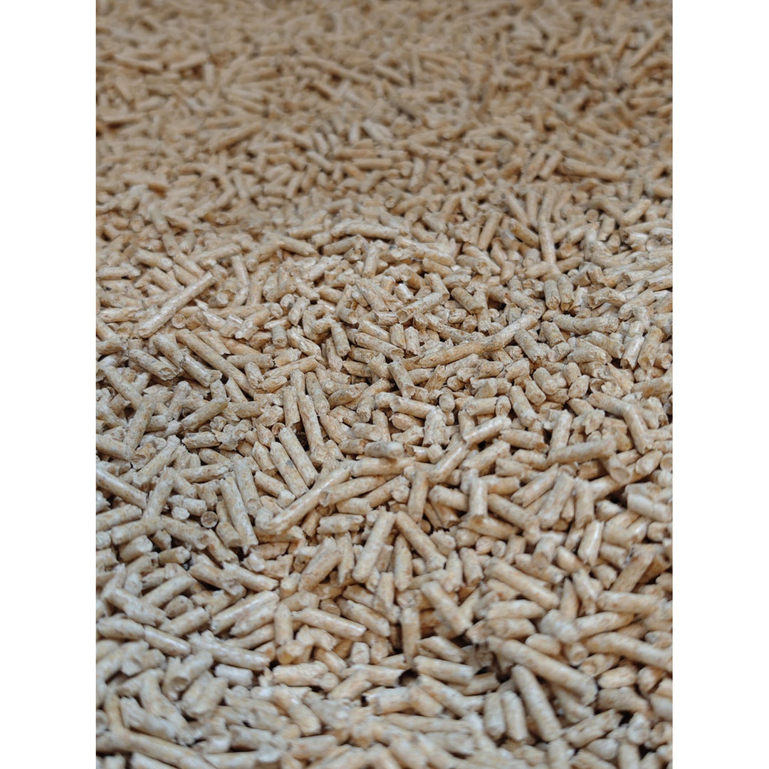 Zgrušavajući mačji pijesak, Animax Golden Line 3 mm, male granule, 2 vrećice od 7 litara