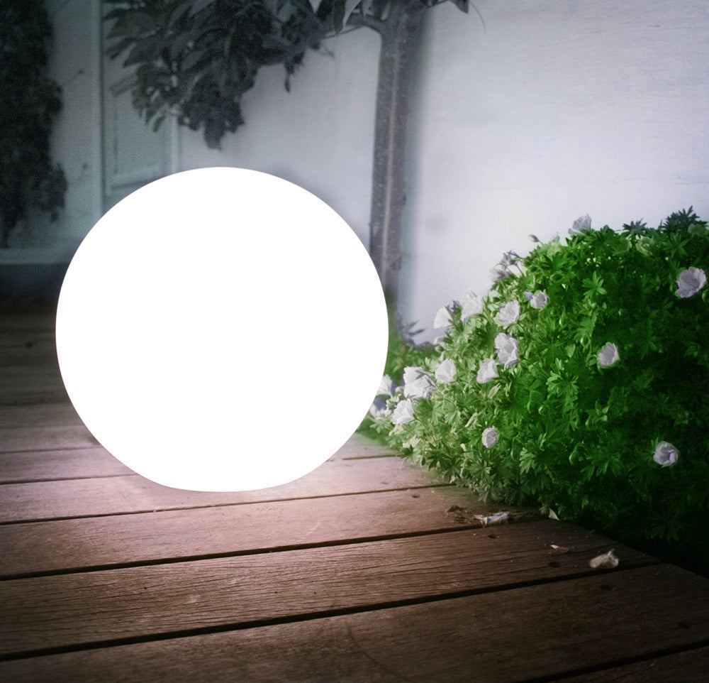 GB168 Samostalna vrtna svjetiljka na solarni pogon – sfera 30x30x63 cm, bijeli LED