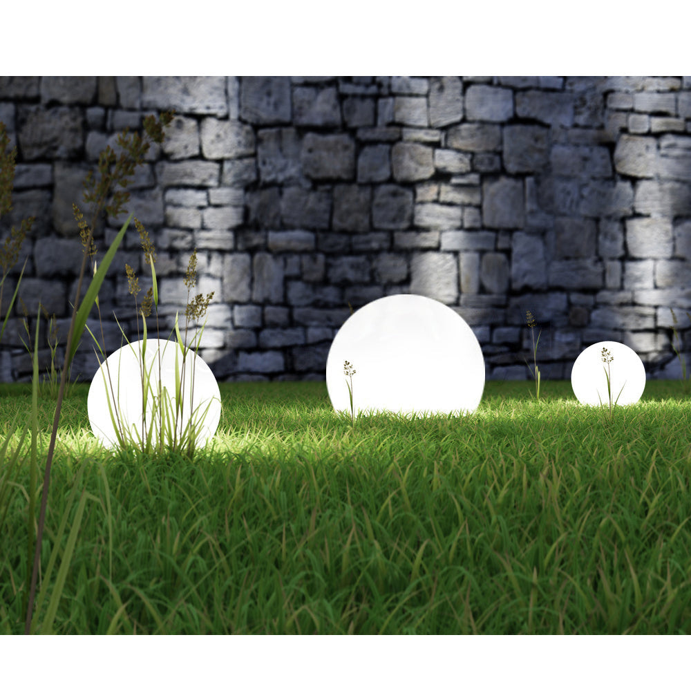 GB168 Samostalna vrtna svjetiljka na solarni pogon – sfera 30x30x63 cm, bijeli LED