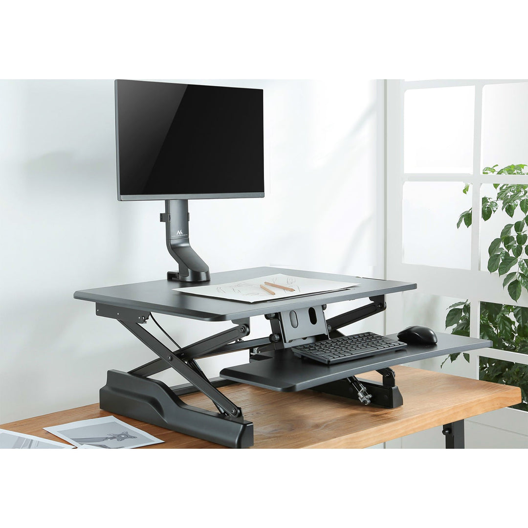 Maclean MC-853 nosač za monitor 17"-32" 8 kg odgovara modelima MC-848 i MC-849.