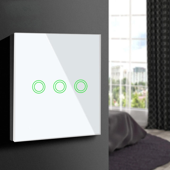 Dodirno stikalo za svjetlo, trokrako, stakleno, bijelo s okruglim gumbom Maclean Energy MCE705W, dimenzije 86x86 mm, s osvjetljenjem gumba
