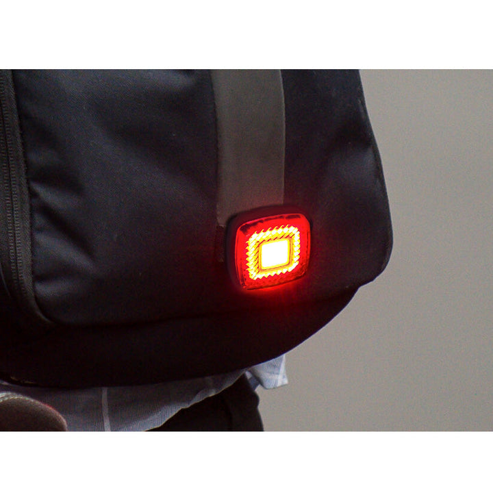USB stražnje biciklističko svjetlo AUTO STOP senzor sumraka Maclean Energy MCE355 COB LED max. 125 lm baterija 450 mAh
