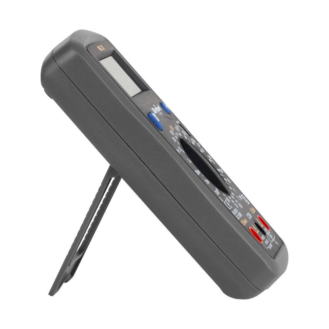 Univerzalni mjerač Rebel Tools RB-30D uključuje mjerne kabele.