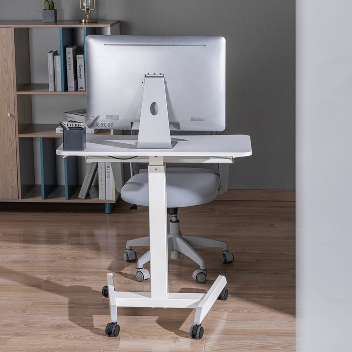 Mobilna radna stanica s visinskom podesivošću i dvostrukom platformom Ergo Office, za rad u stojećem položaju, bijela, nosivost do 8 kg, maksimalna visina 1200 mm, ER-444 W