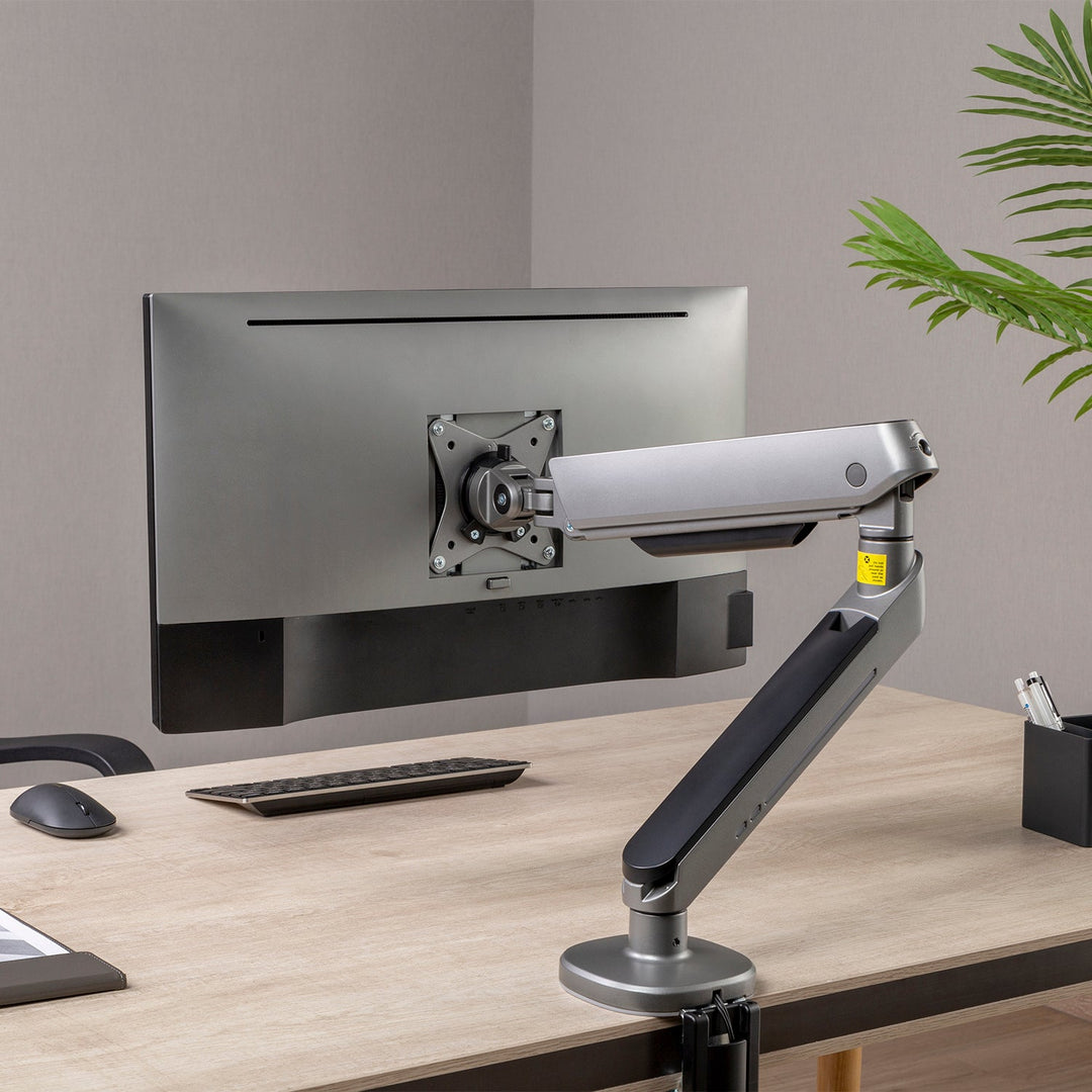 NanoRS držač za gejmerski monitor, RGB LED pozadinsko osvjetljenje, 17-32", max. 9 kg, VESA 75x75 / 100x100, RS165