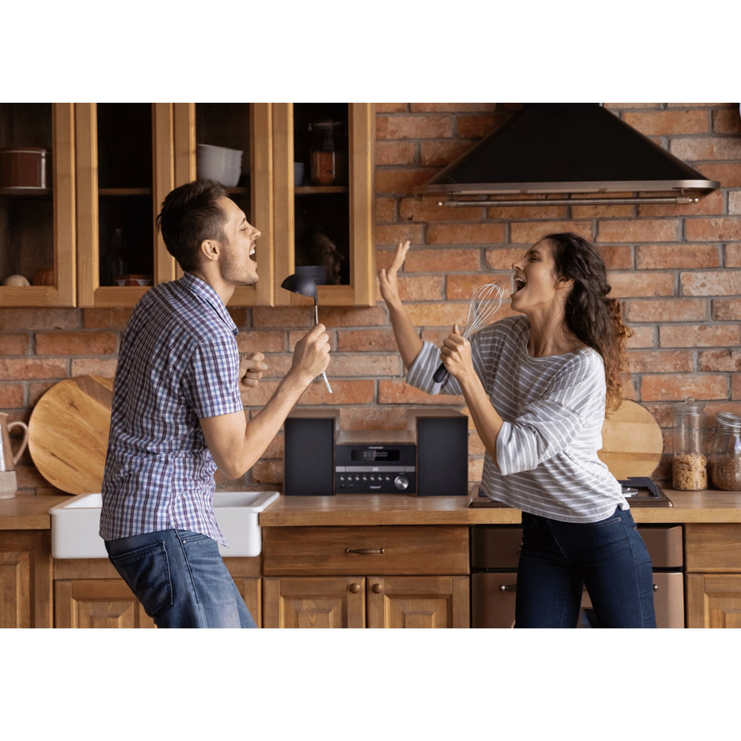 Mikro sustav s Bluetoothom, CD/USB playerom i FM radiom s RDS-om