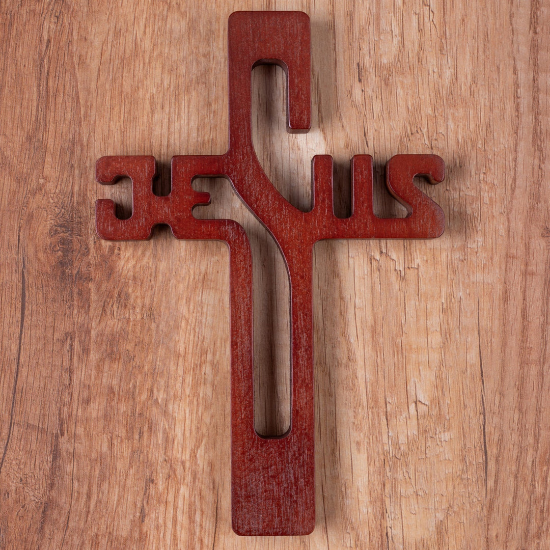 Drveni viseći križ s natpisom ISUS, smeđi, 22x14x1,6 cm